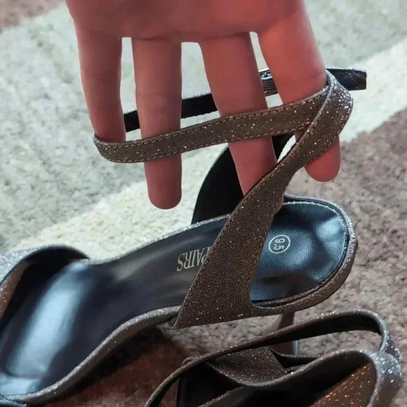 Dream Pairs Square Toe Ankle Strap Stiletto Sandals - Picture 4 of 9